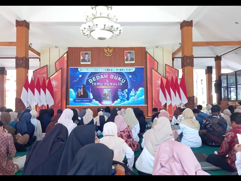 Bedah Buku